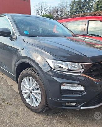 Volkswagen T-Roc 1.5 -150cv- Business in PROMO!