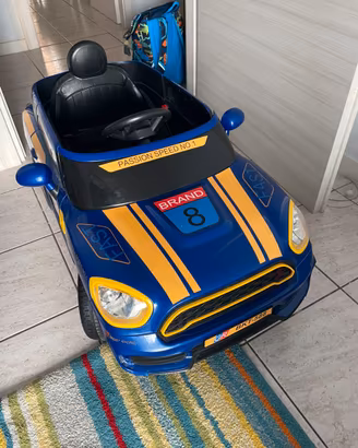 Macchina elettrica per bambini