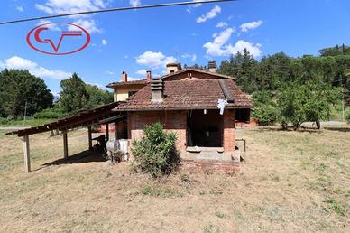 Rustico / Casale di 360 m² con più di 5 locali a M