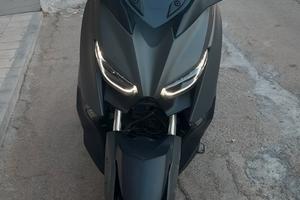 xmax 300 nuovo