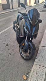 Yamaha x max 400