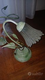 lampadario e lampada da comodino