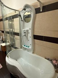 Vasca con Colonna Multifunzione