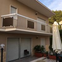 Bilocale ristrutturato con giardino privato