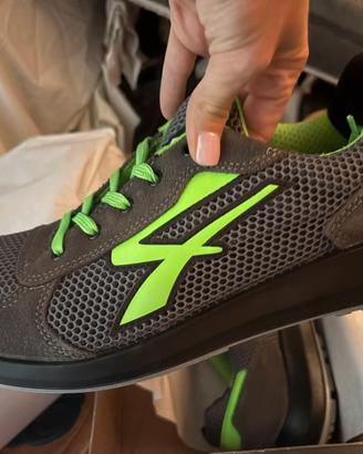 Scarpe U POWER nuove