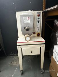 pressa/estrusore professionale per pasta fresca