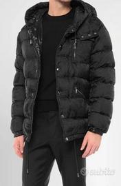 Dolce & Gabbana Piumino Nero con Cappuccio