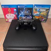 Ps4 slim 1Tb, 3 games