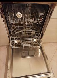 Lavastoviglie  Candy CDI.(DA RIPARARE)