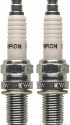 Champion Copper Plus 2 Candele RA8HC, 6R12 Harley