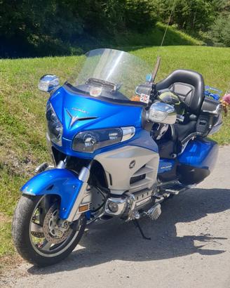HONDA GOLDWING 
