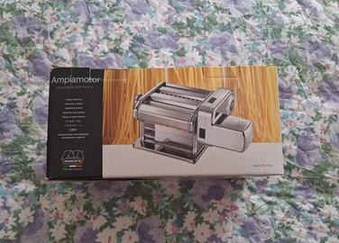 Macchina elettrica per pasta fresca