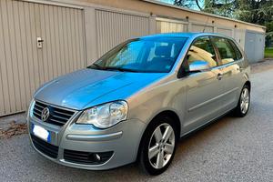 VOLKSWAGEN POLO - Sportline