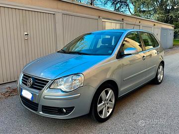 VOLKSWAGEN POLO - Sportline