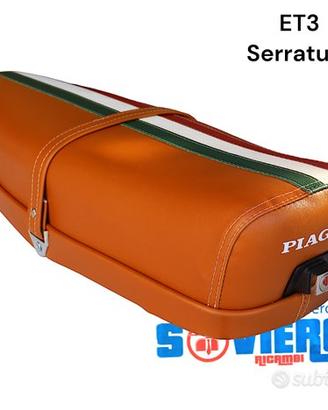 Sella Marrone con Tricolore Lungo Scritta Vespa