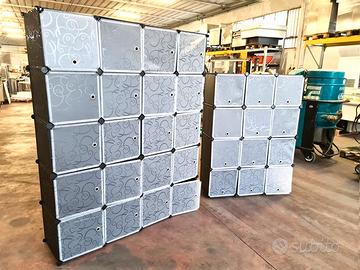 2 armadi per abbigliamento usati