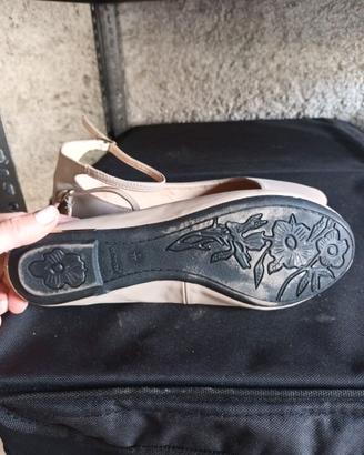 Bellissime scarpe ballerine Dollhouse