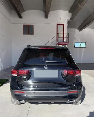 MERCEDES GLB