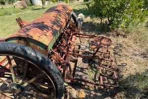 Pressa Massey Ferguson + altri 3 atttrezzi