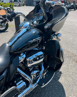 Harley Davidson Road glide 114