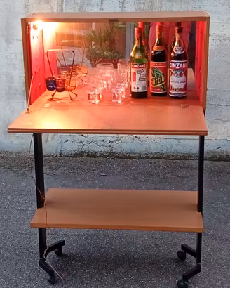MOBILE BAR IN TEAK ANNI 60',70'
