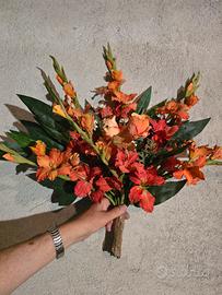 composizione fiori finti