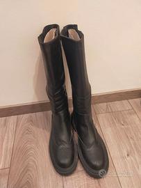 Stivaletti neri 40