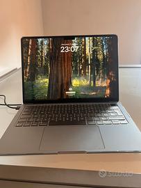 Mac Book M4 2025