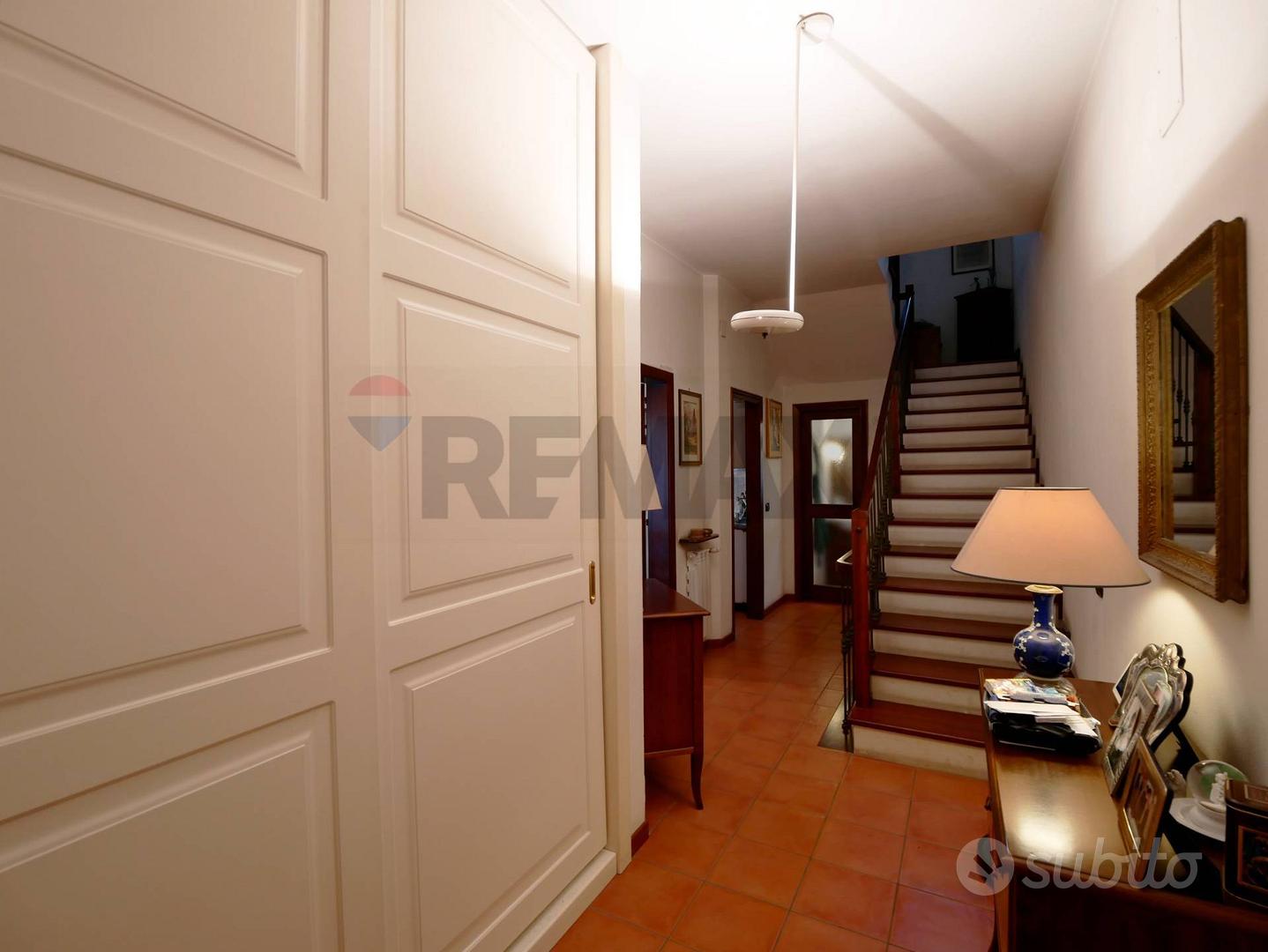 Villa a schiera - Bari - Vista 5