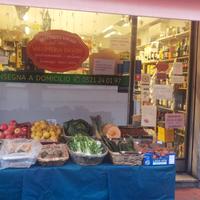 Vendesui attivita' salumeria