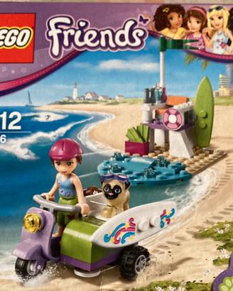 Lego Friends surf