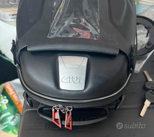 Borsa serbatoio Givi ST605+ come nuova. Att.bmw