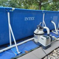 Piscina Intex e pompa a sabbia Intex