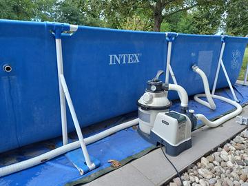 Piscina Intex e pompa a sabbia Intex