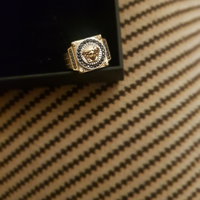 Anello oro Versace