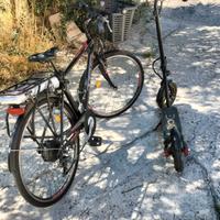 Bicicletta elettrica e monopattino elettrico 