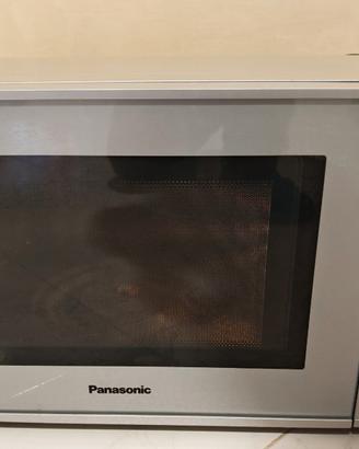 Forno Microonde Panasonic NN-GD462M GUASTO