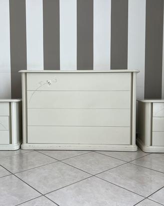 Cassettiera e due comodini