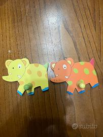 2 Appendiabiti in legno