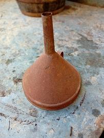 imbuto usato per travasare vino 