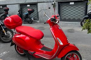 Vespa Elettrica RED, full optional 2023