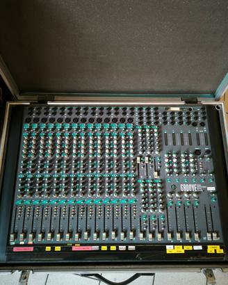 Mixer analogico GROOVE 14 General Music + valigia 