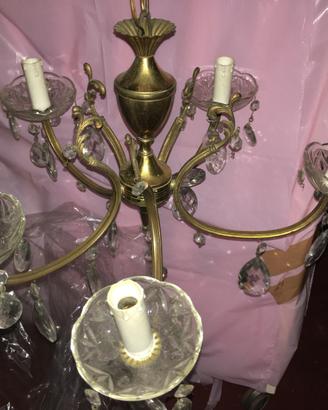 Lampadario vintage con gocce di cristallo
