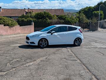 Ford Fiesta ST 182