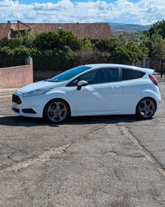 Ford Fiesta ST 182