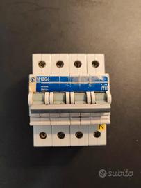 Interruttore Magnetotermico ABB M1064 (4 Poli)