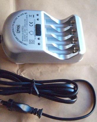 CARICA BATTERIE universale LYVIA 8398GS funzionant