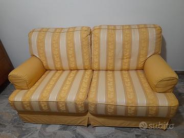 Divano 2 posti
