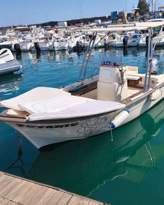 Barca lancia smeralda