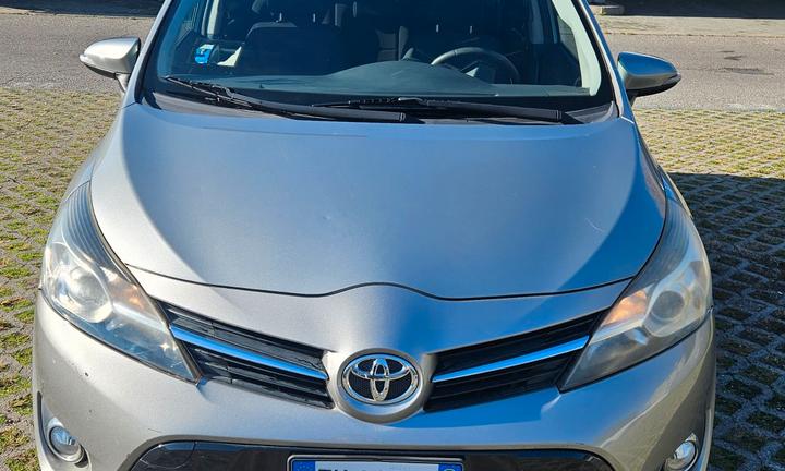 Toyota Verso 